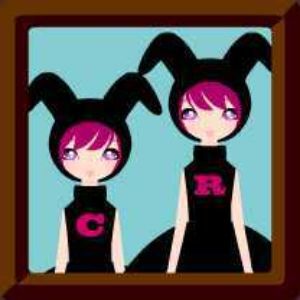 ボーカロイドキャラクター小型ロボットの双子の女の子のイラスト